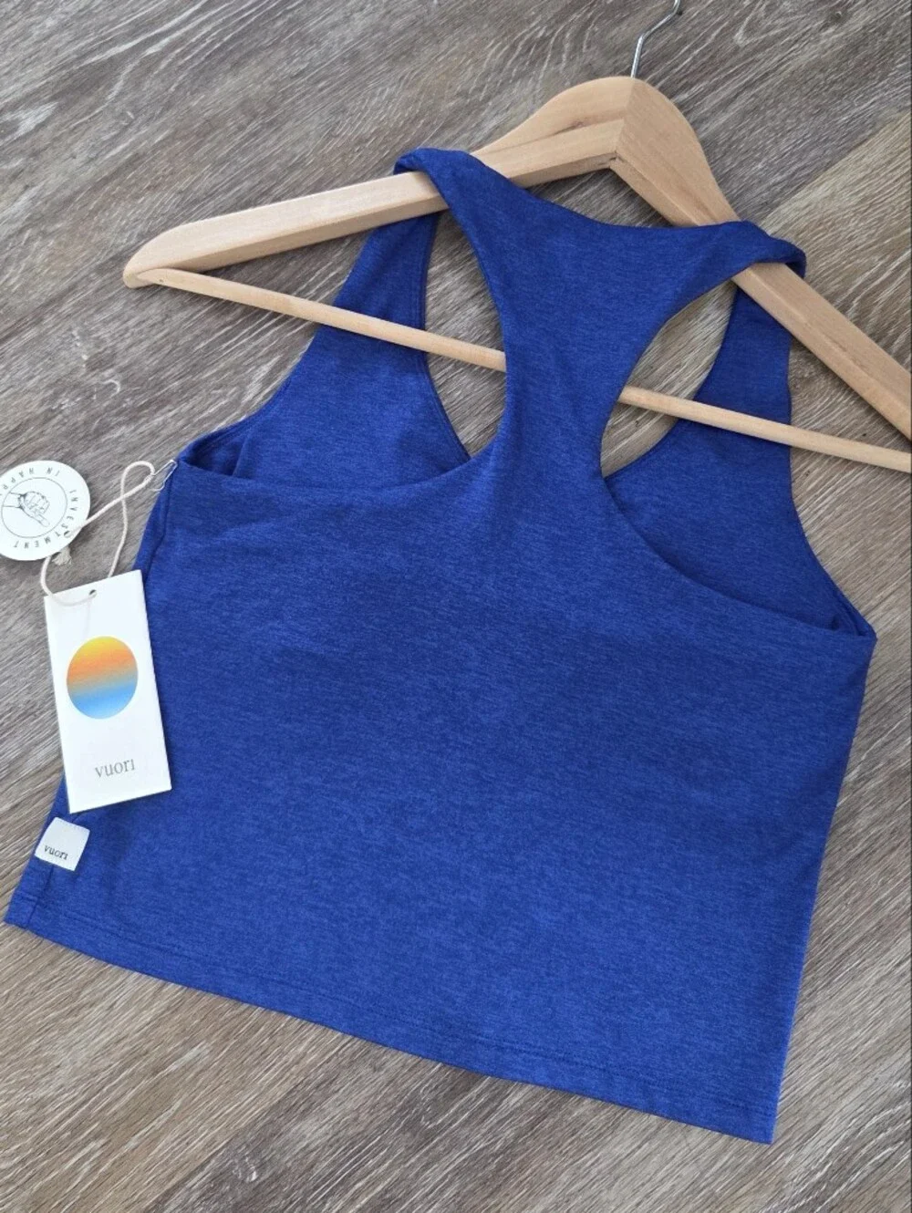 Vuori Halo Performance Crop Top Tank 2.0 Copenhagen NWT Racerback HTF PRICE FIRM - Picture 8 of 9